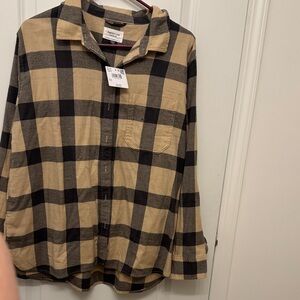 American Eagle black and Tan Plaid Shirt